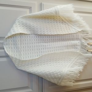 Knit shawl